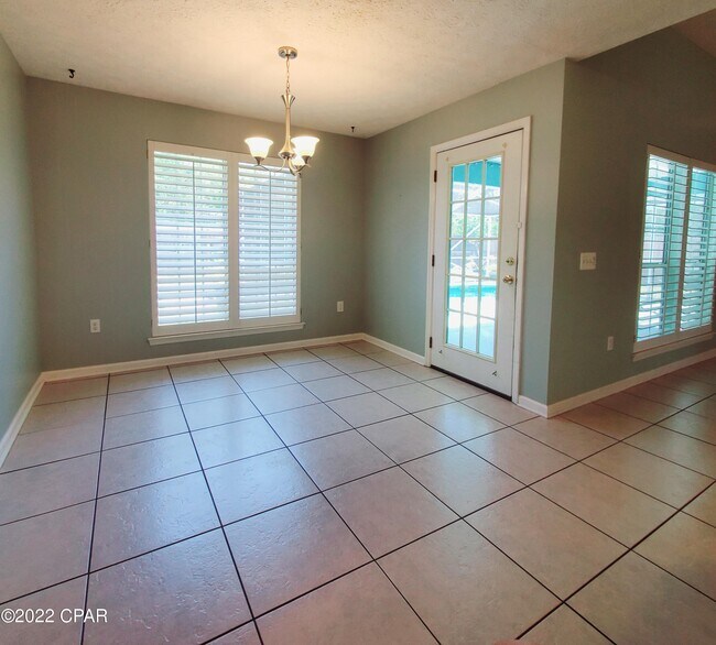 Building Photo - 431 Hidden Island Dr