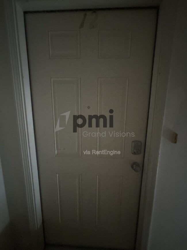 Building Photo - 1306 Arthur Ave