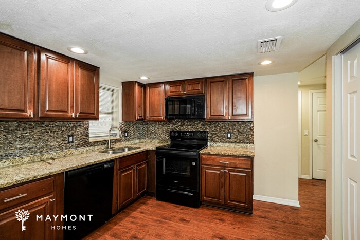 Building Photo - 6431 Citation Dr