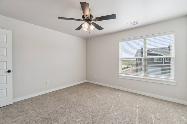 Building Photo - **New tenant incentive! Receive ($1200 CREDIT) applied to 2nd month's rent! Don’t miss your chanc...