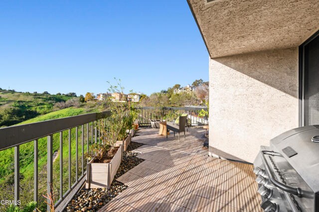 Building Photo - 4239 Vía Arbolada