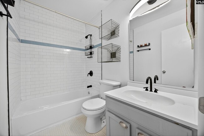 Building Photo - 298 Outrigger Ln