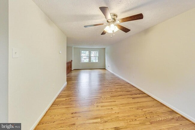 Building Photo - 6307 Willow Way