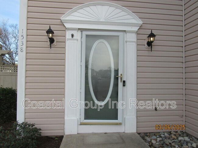 Building Photo - 1538 Stillwood St