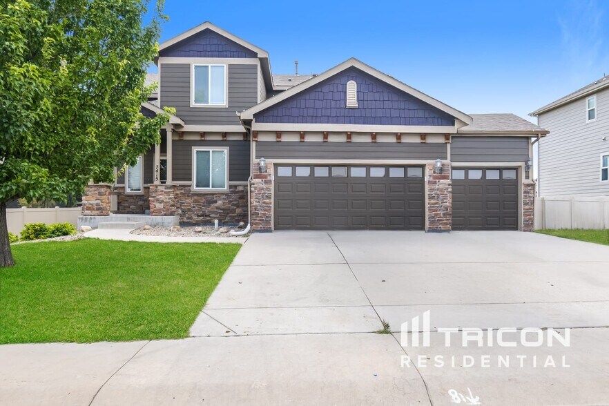 Primary Photo - 7415 Pimlico Dr
