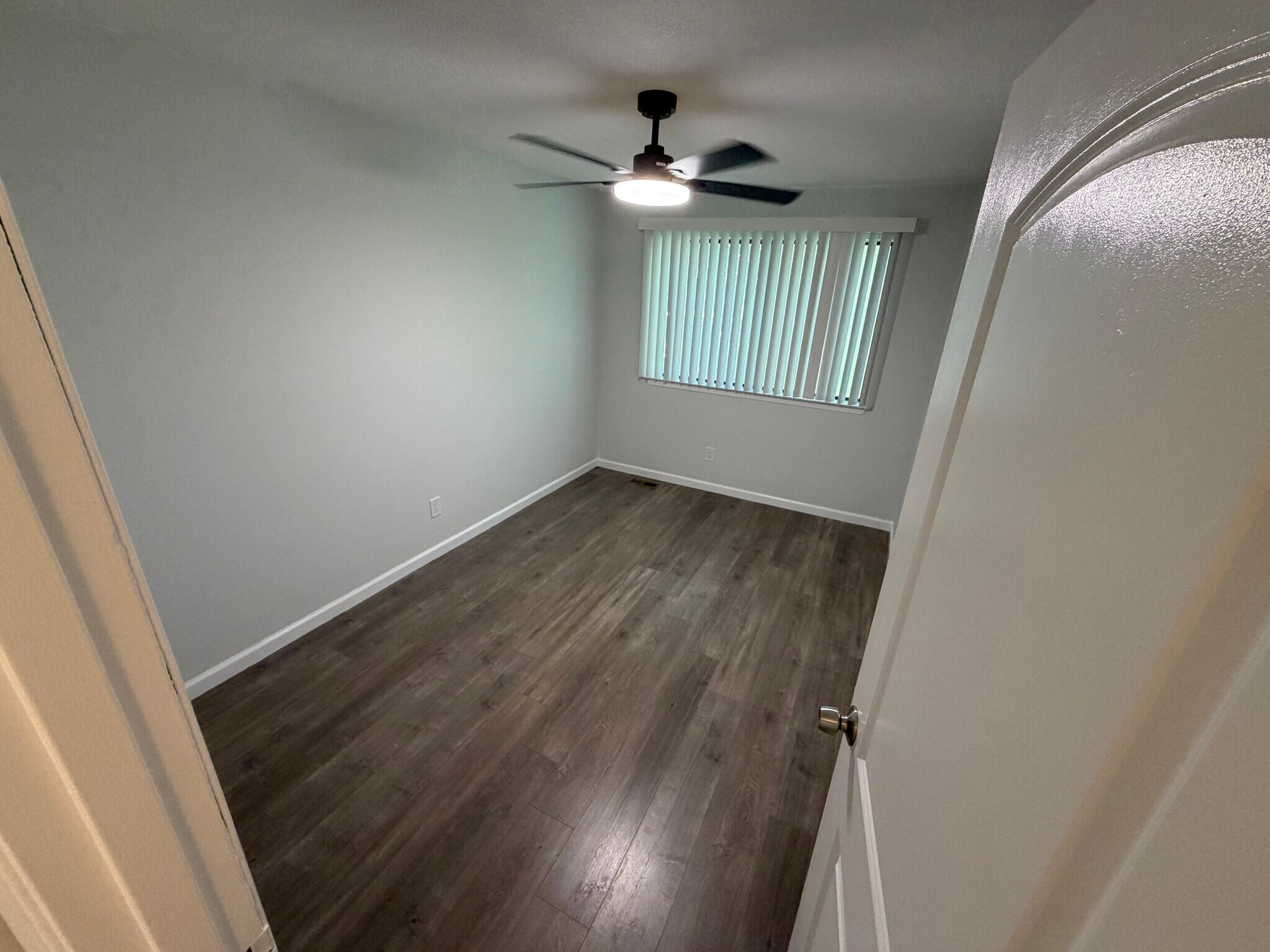 Building Photo - 203 Springmeadow Dr