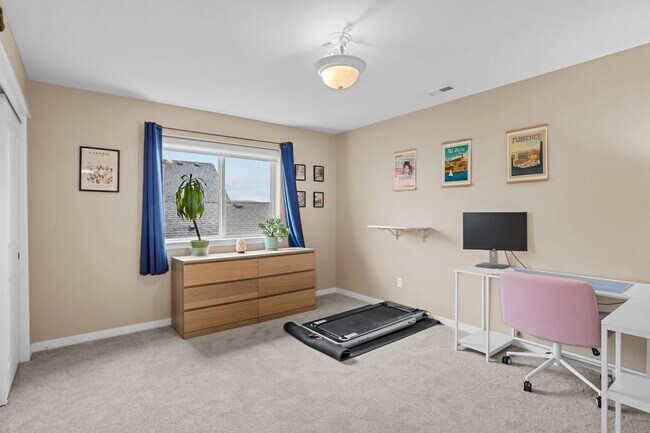 Building Photo - First Time Rental Property With Gorgeous F...
