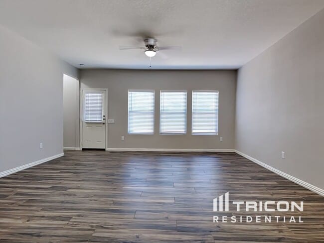 Building Photo - 5907 Cielo Ranch