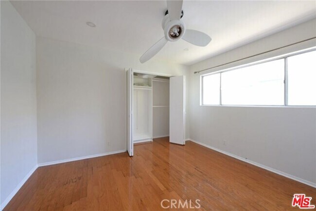 Building Photo - 1436 S Bedford St