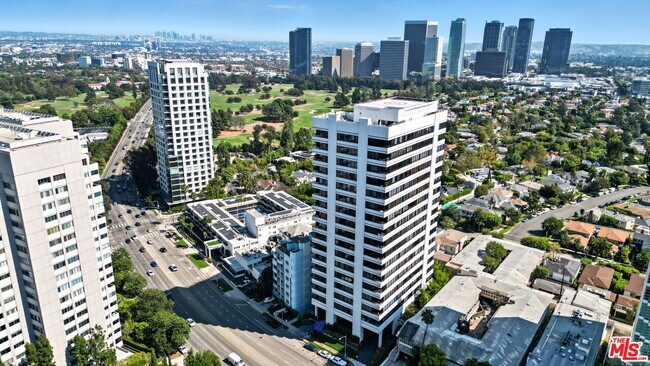 Building Photo - 10350 Wilshire Blvd