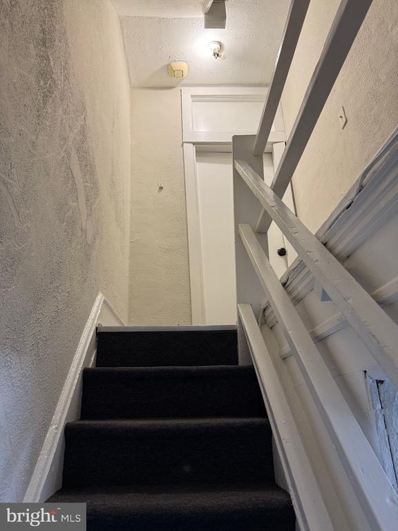 Building Photo - 1945 W Hunting Park Ave