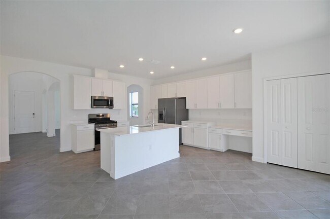 Building Photo - 15238 Serene Shores Loop