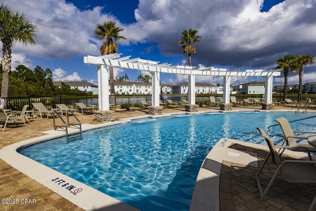 Building Photo - 7470 Shadow Lake Dr