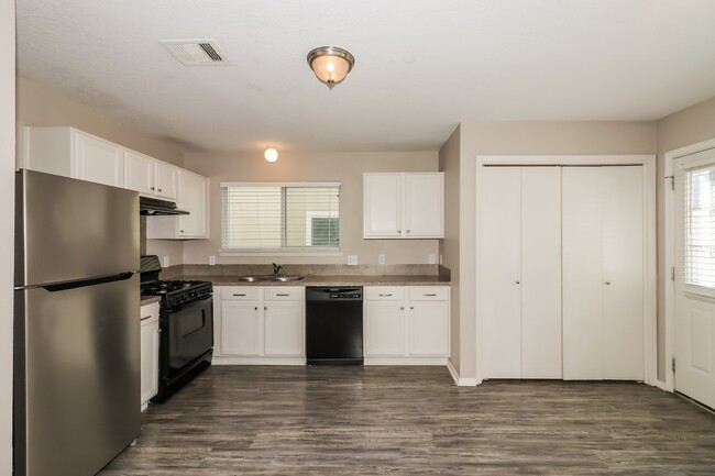 Building Photo - 20908 Patriot Park Ln