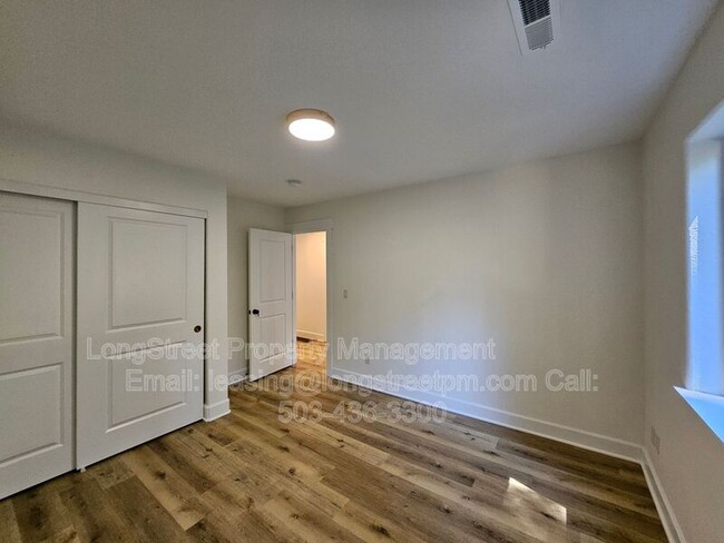 Building Photo - 11819 SW 60th Ave