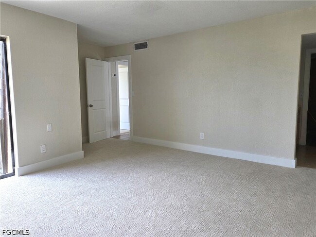 Building Photo - 1608 Park Meadows Dr