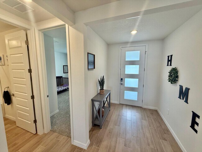 Building Photo - Bartow Rental Home!