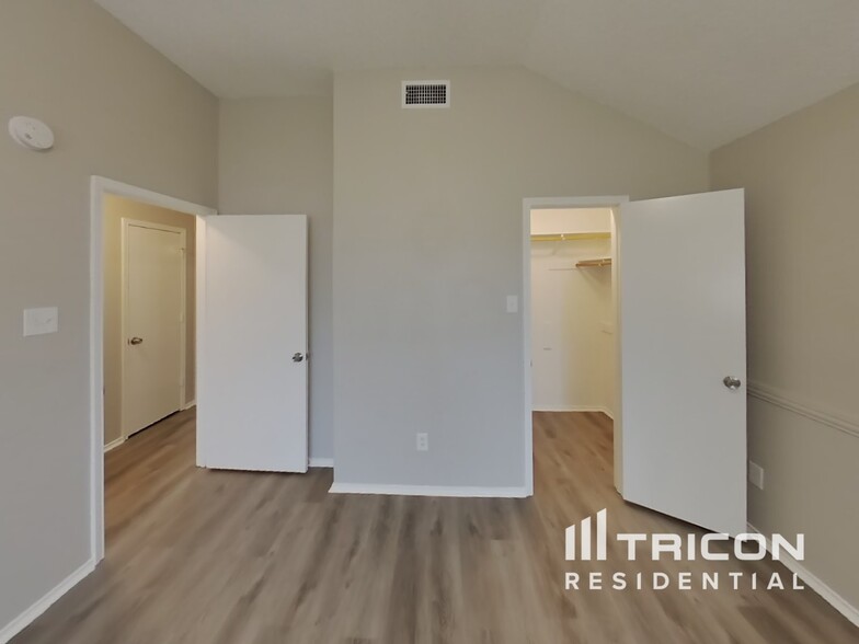 Building Photo - 8317 Cloverglen Ln