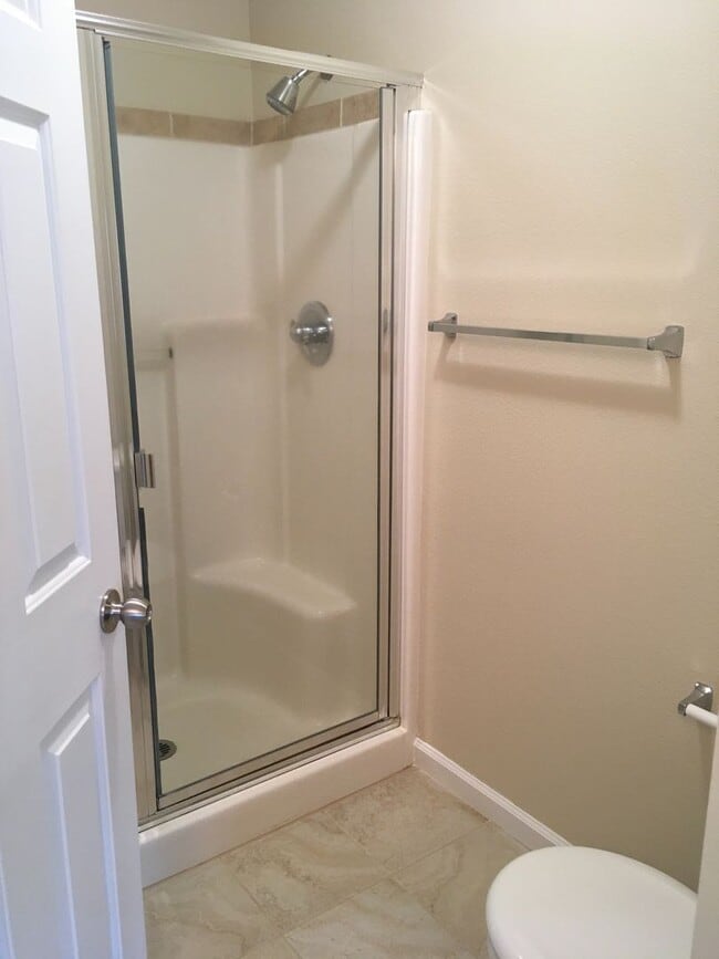 Building Photo - $1,000 off 1st Month's Rent!!! Gorgeous River Canyon Community Home!