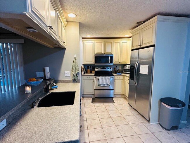 Building Photo - 3958 Easton Terrace