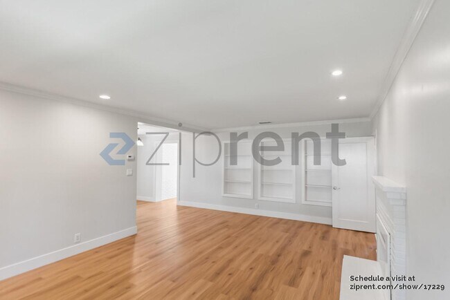 Building Photo - 96 Loyola Ave