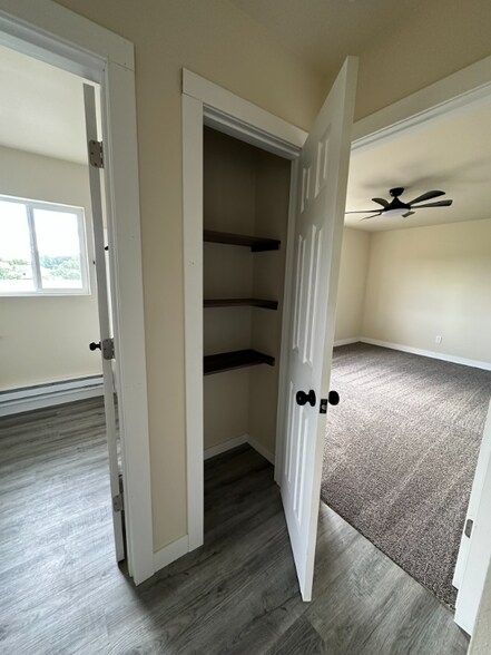 Building Photo - 16899 S 12th St