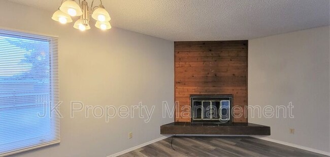 Building Photo - 3516 11th Ave S