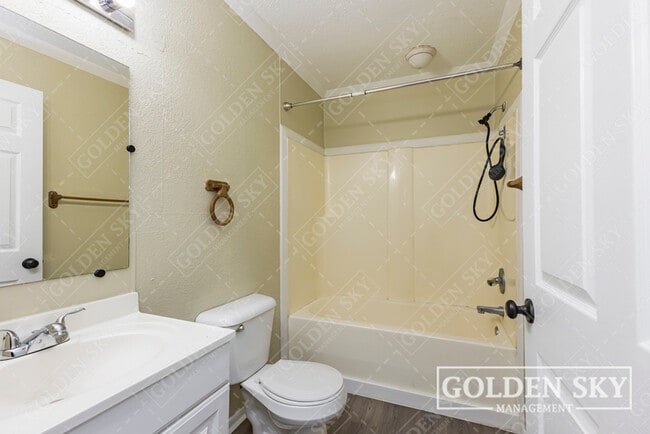 Building Photo - 1711 S Franklin St