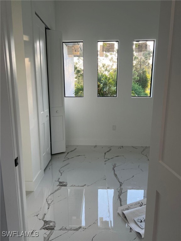 Building Photo - 813 Aiken Ave