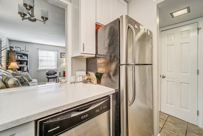 Building Photo - 601 Boyd Mill Ave