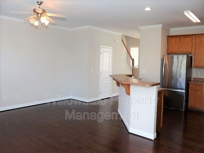 Building Photo - 308 Hamlet Park Dr