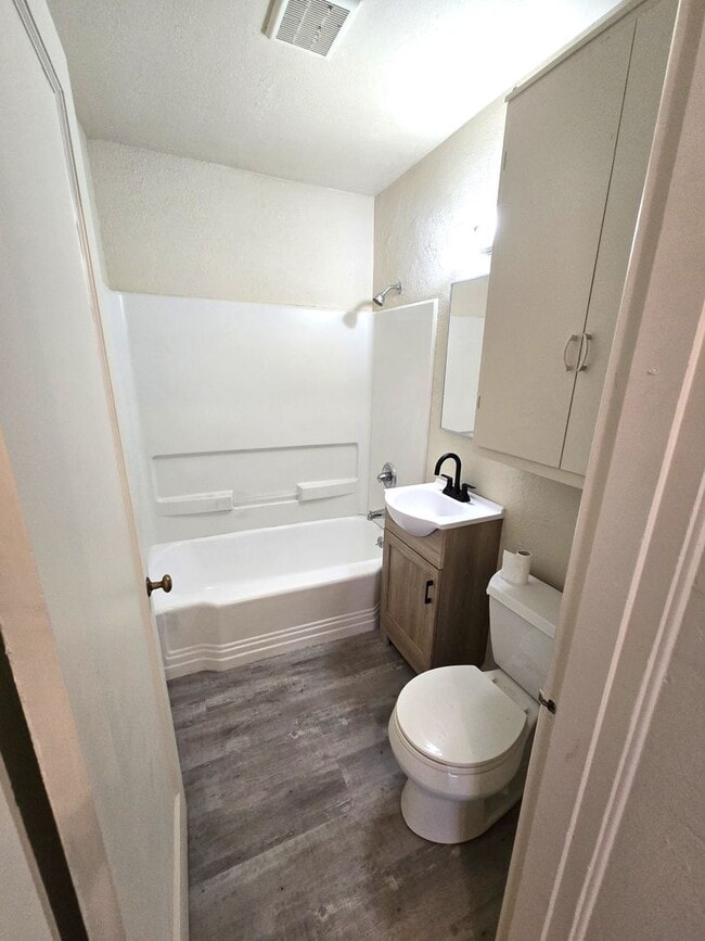 Building Photo - Great Location!  Updated, Two Car garage, Fenced Backyard !