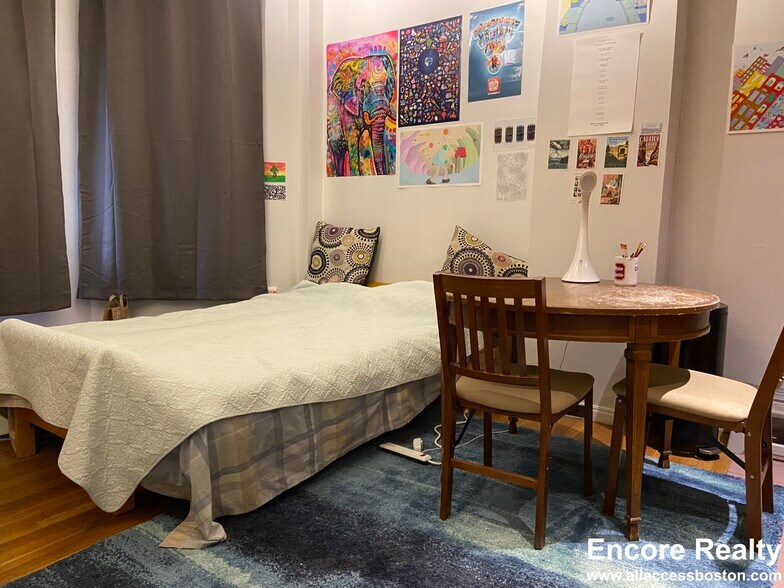 Building Photo - 61 S Huntington Ave