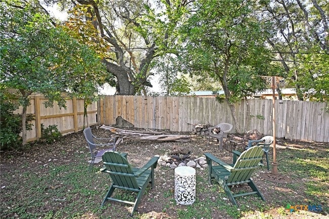 Building Photo - 553 Scenic Dr