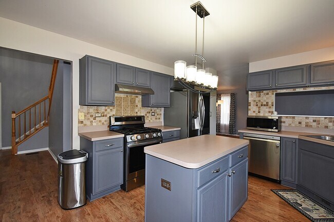 Building Photo - 2640 Caliendo Cir