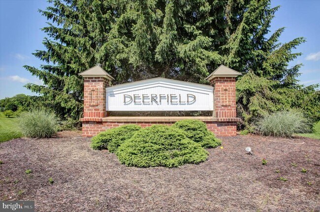 Building Photo - 601 Exeter Ln