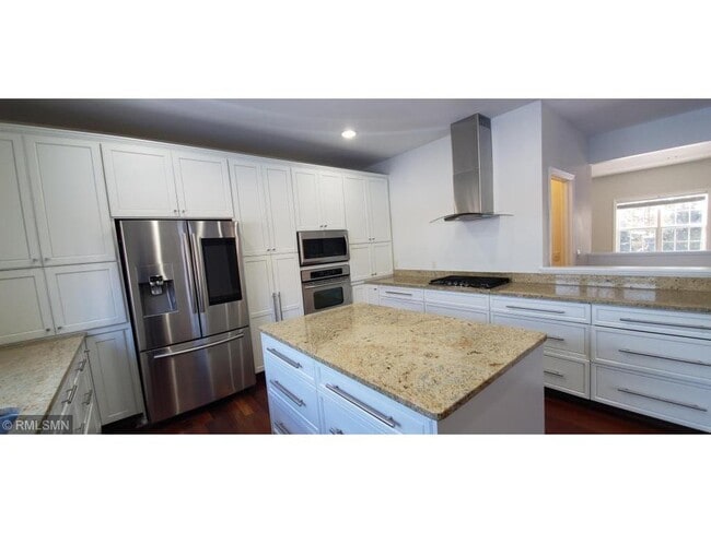 Building Photo - 25200 Yellowstone Trail