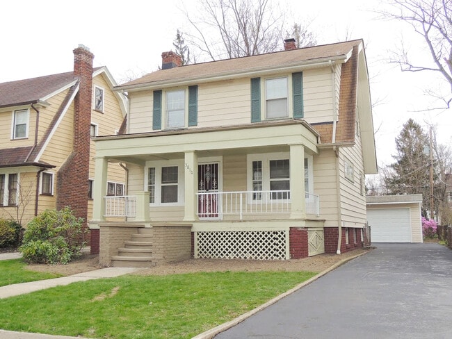Primary Photo - Updated 3 Bedroom - 1.5 Bathroom Cleveland...
