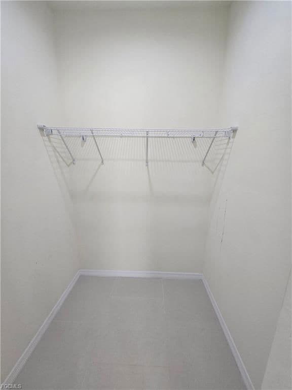 Building Photo - 324 Mangonia Ave