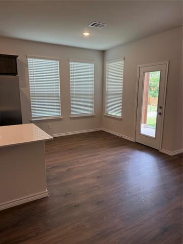 Building Photo - 409 Saddle Ln