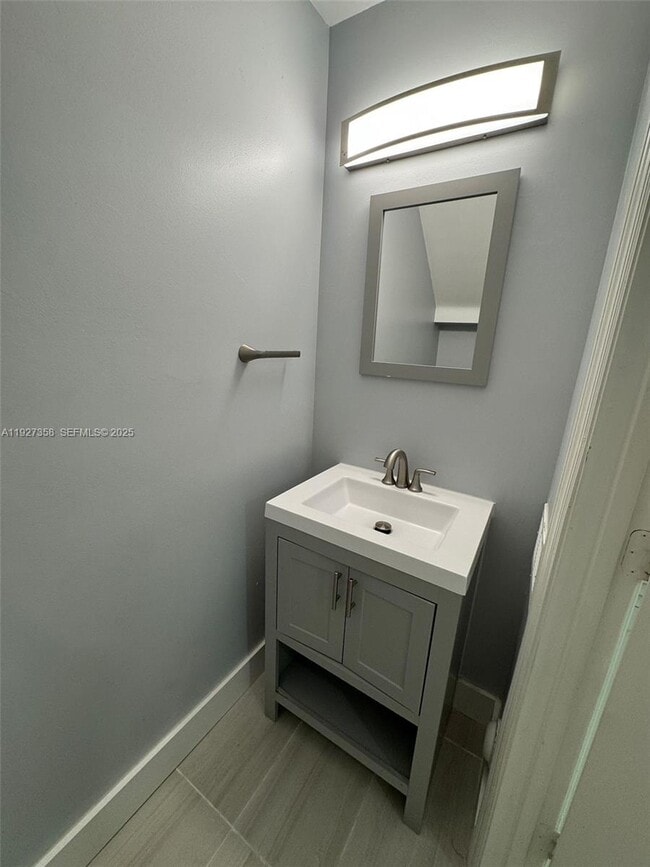 Building Photo - 12605 SW 54th Ct