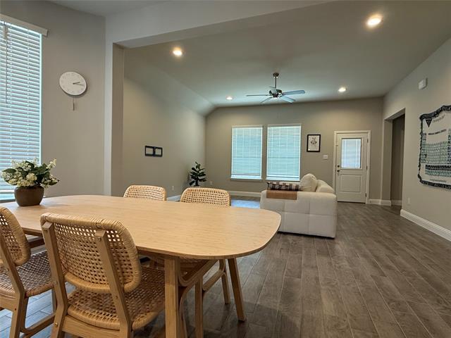 Building Photo - 1721 Swallow St