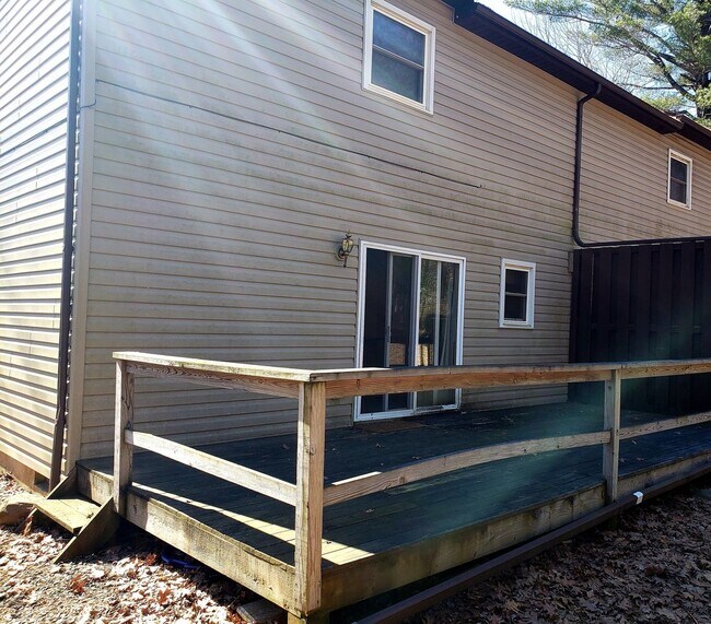 3109 Evergreen Circle 3109 Evergreen Cir Tobyhanna PA 18466