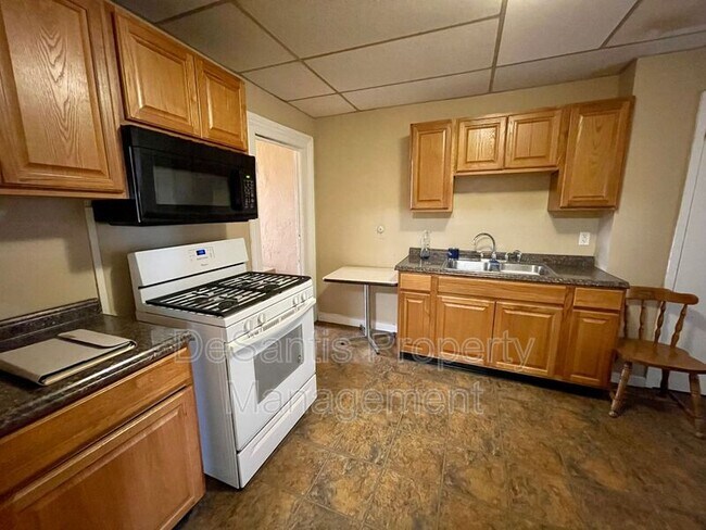 Building Photo - 19 Enon Wy