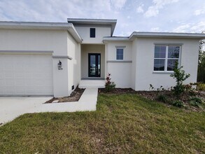Building Photo - 9279 Rosebud Cir