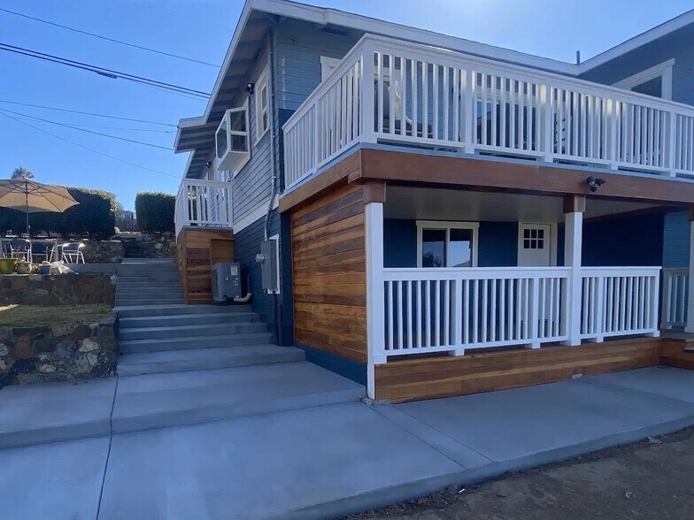 Building Photo - 8090 Vista Dr