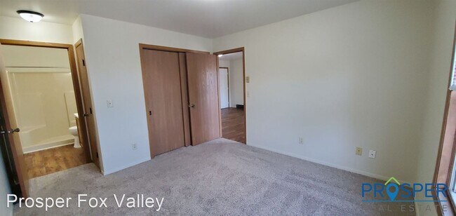 Building Photo - 455 W Smith Ave