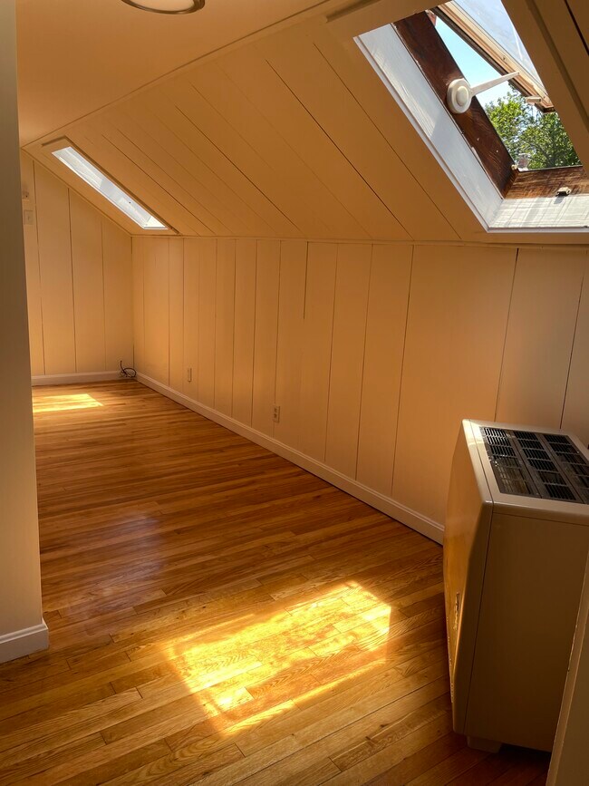 Living Area 2nd floor - 50 Lyng St