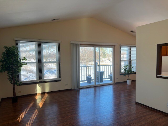 Building Photo - 1796 Vermont Dr