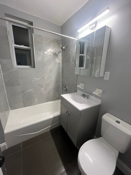 Building Photo - 227 N Oraton Pkwy